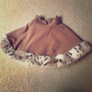 Girls winter cape - faux fur